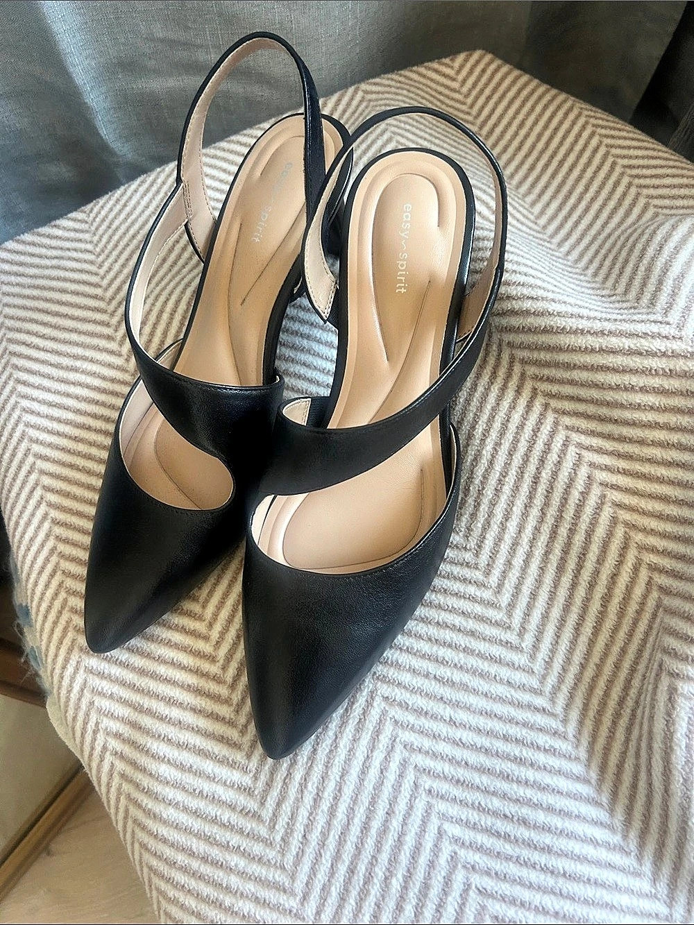 Women's Eflex Recruit Pointy Toe Slingback Dress Pumps